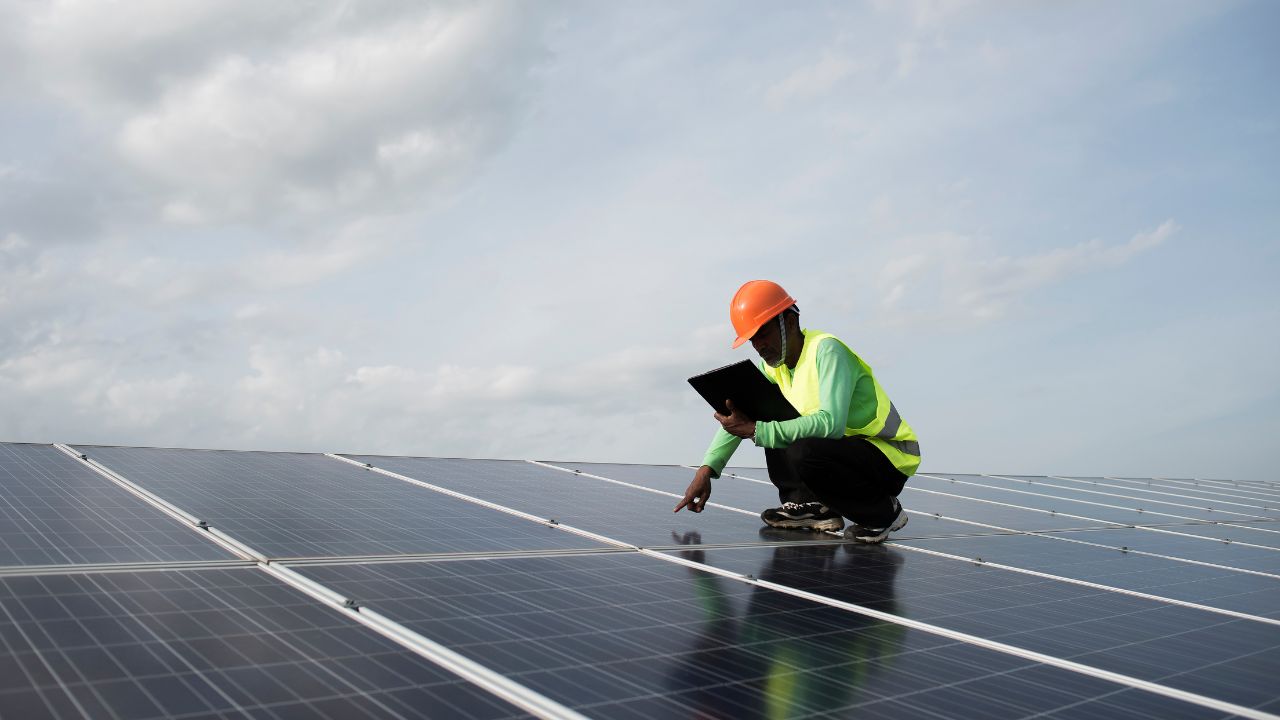 O que acontece com a placa solar depois dos 25 anos